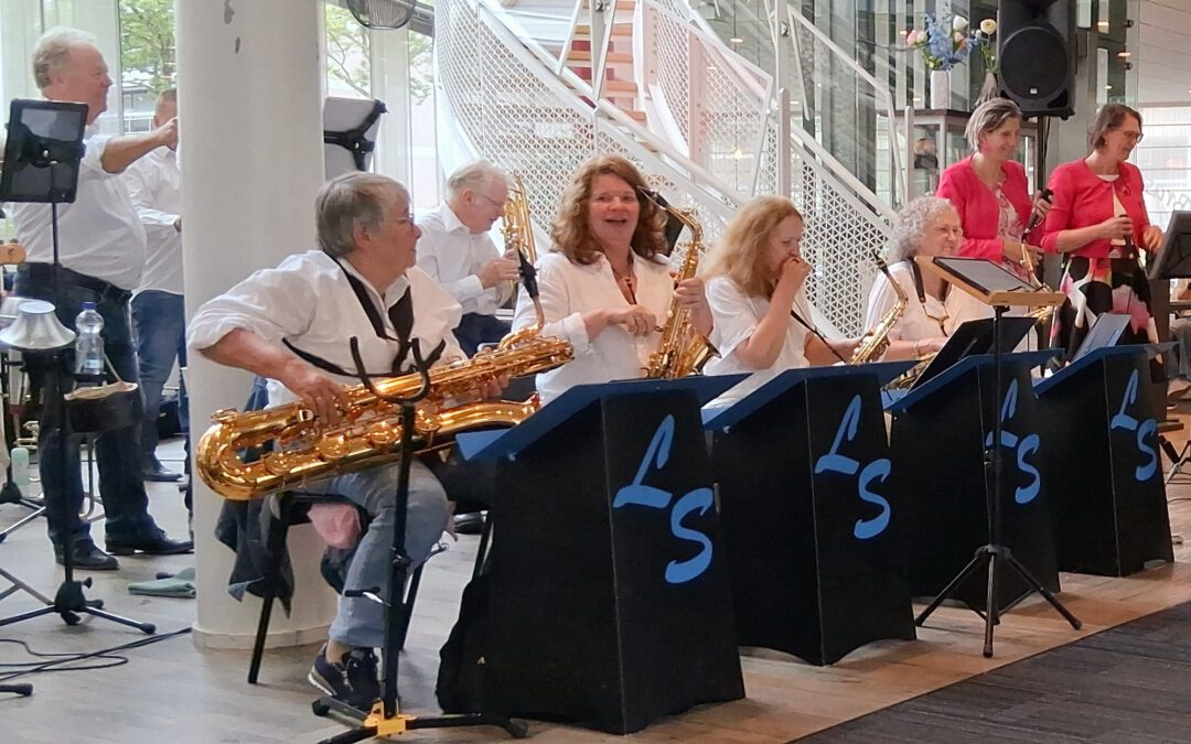✨ Sprankelend optreden in het mr. L.E. Visserhuis! ✨