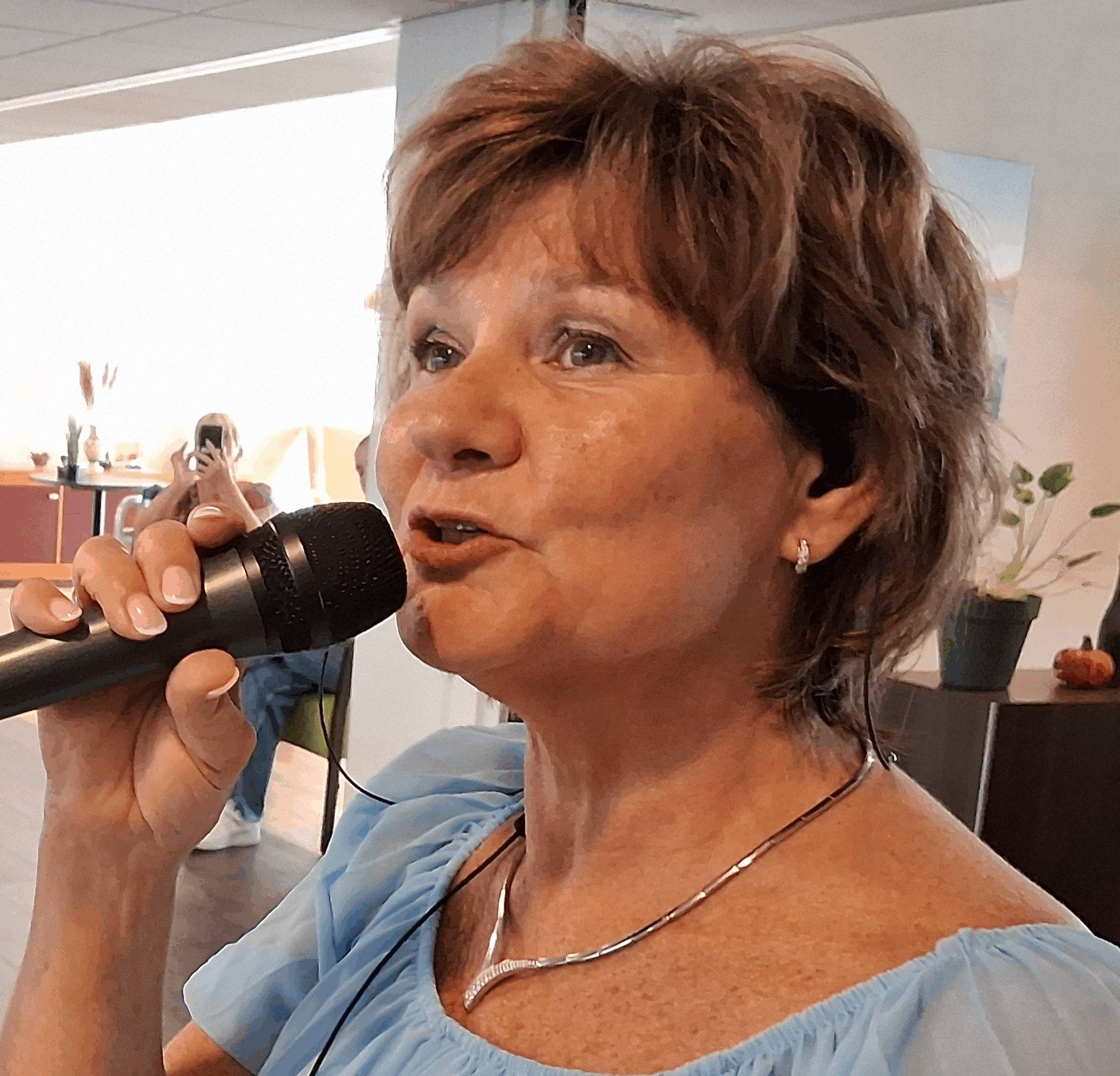 Yolanda één van onze zangeressen