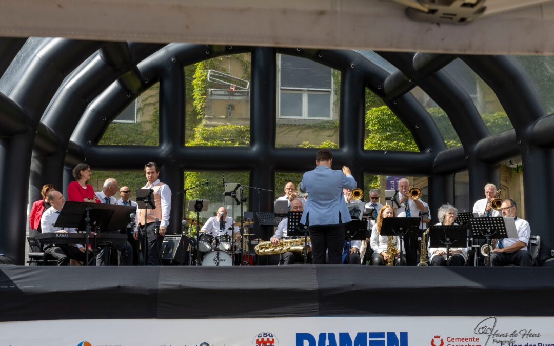 “Let’s Swing” schittert tijdens Big Music Cruise!